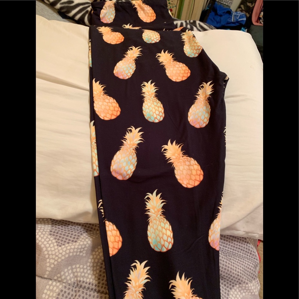 Pineapple TC Leggings 💕 Price Drop 💕